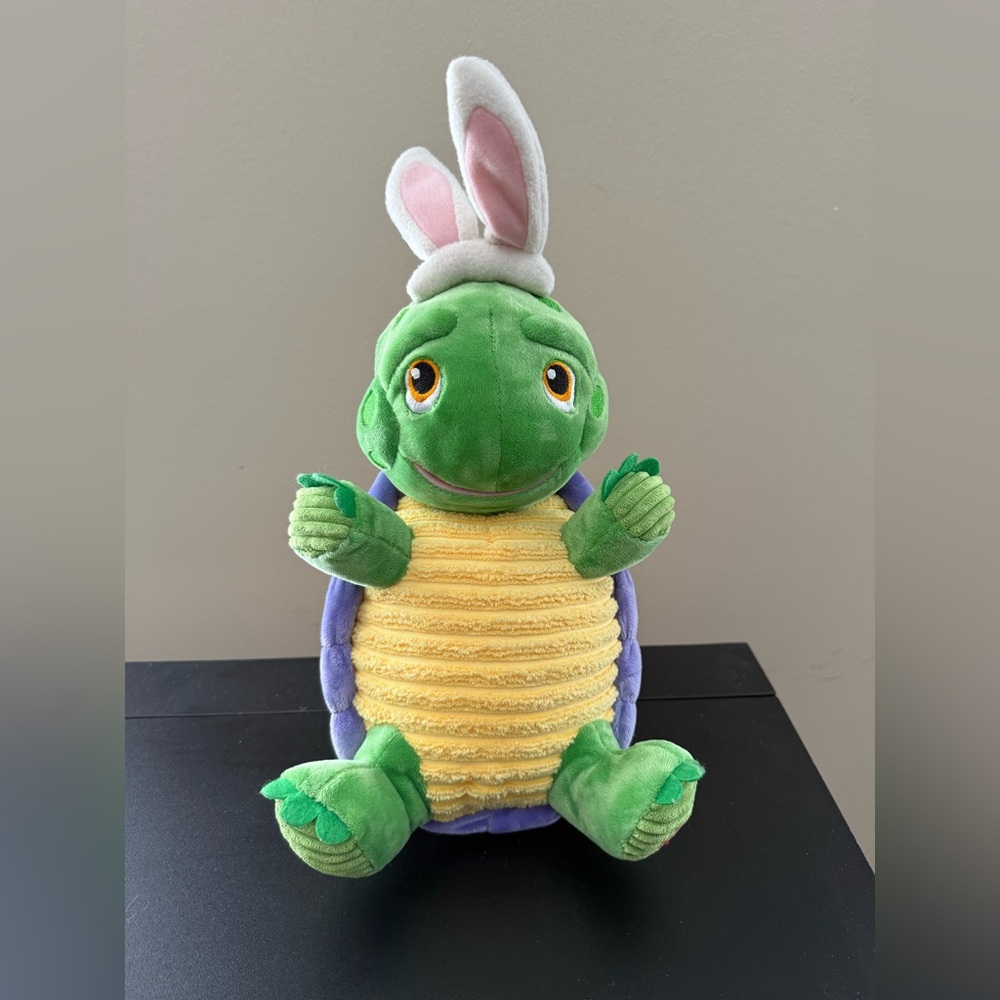 Hallmark Whirlin' Twirlin' Turtle Spinning Musical Stuffed Animal with Motion